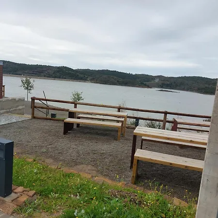 Blue Dragon River House 펜션 Odeleite