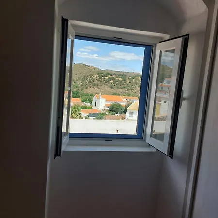 Blue Dragon River House *