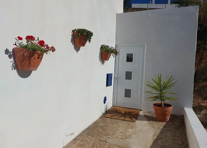 Blue Dragon River House *